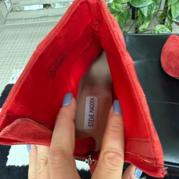 Steve Madden Red Suede Stiletto Ankle Boots - Picture 10 of 11